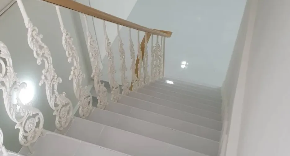 For rent 4 bedrooms townhouse in Watthana, Bangkok