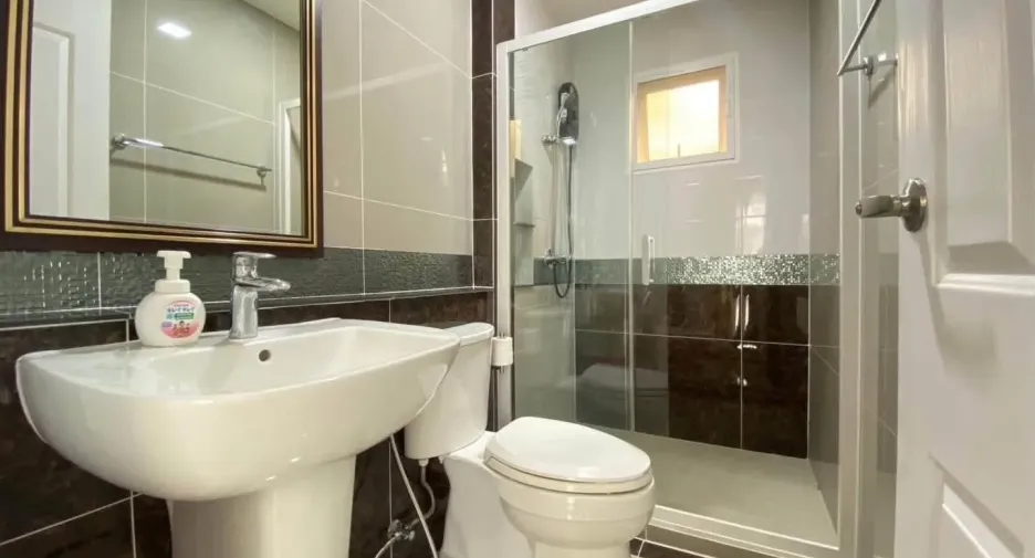 For rent 3 ベッドルーム house in Mueang Samut Prakan, Samut Prakan