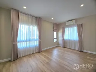 For rent 4 ベッドルーム house 
