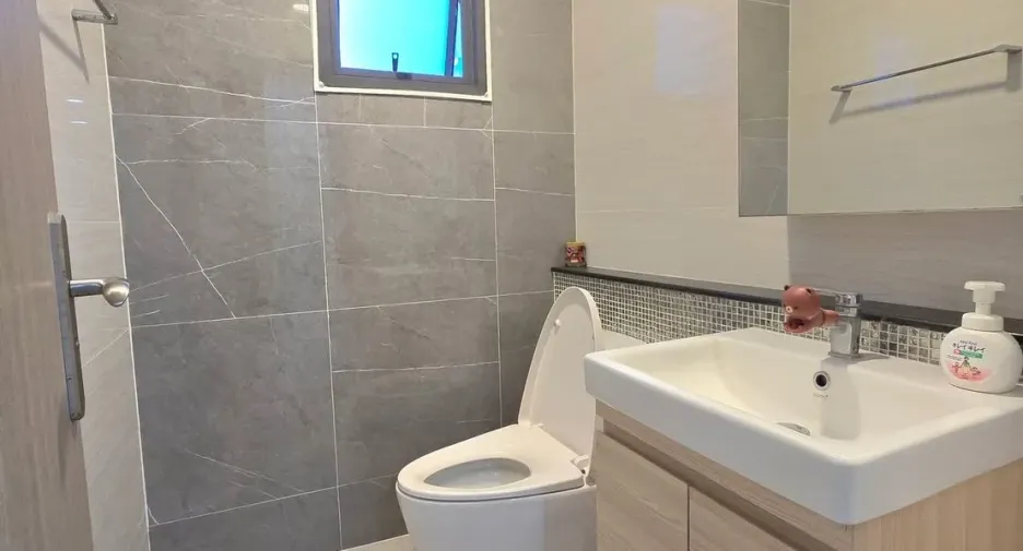 For rent 4 bedrooms house in Lat Krabang, Bangkok