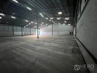 For rent warehouse in Bang Sao Thong, Samut Prakan