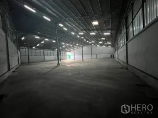 For rent warehouse in Bang Sao Thong, Samut Prakan