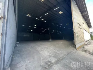 For rent warehouse in Bang Sao Thong, Samut Prakan