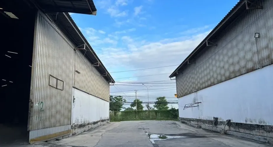 For rent warehouse in Bang Sao Thong, Samut Prakan
