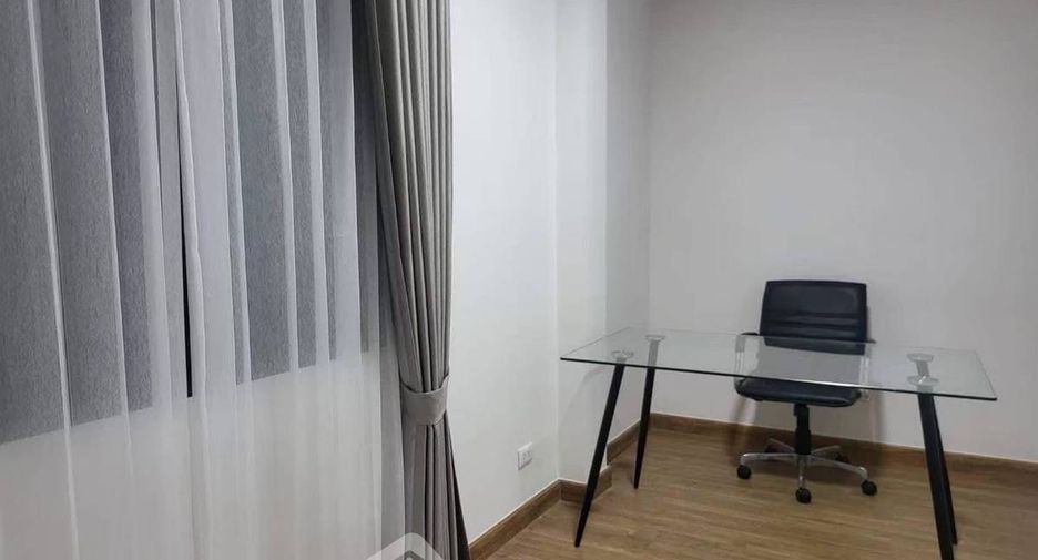 Reihenhaus zur Miete mit 4 Zimmer in Bang Khen, Bangkok