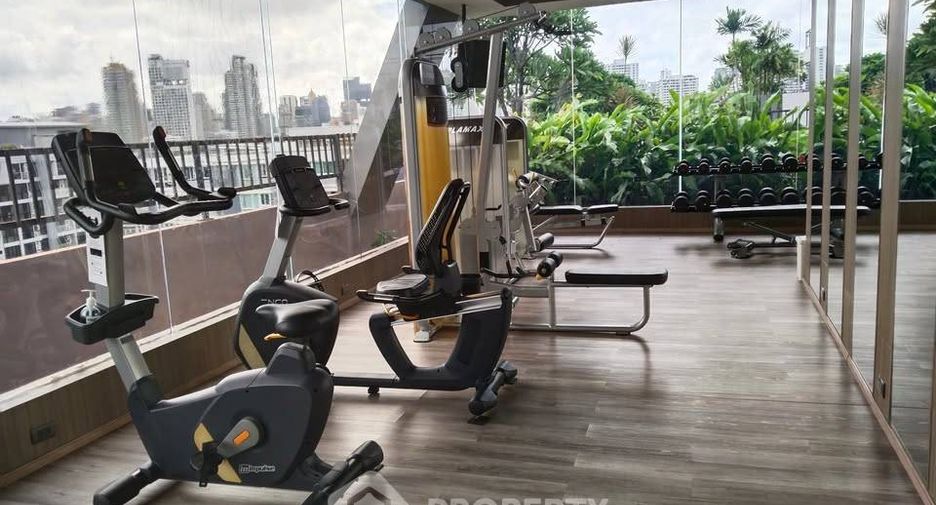 For rent 1 bed condo in Watthana, Bangkok