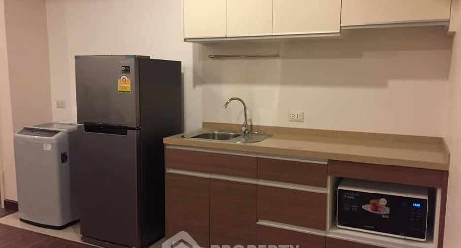 For rent 1 bed condo in Sathon, Bangkok