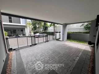 For rent 4 ベッドルーム house in Wang Thonglang, Bangkok