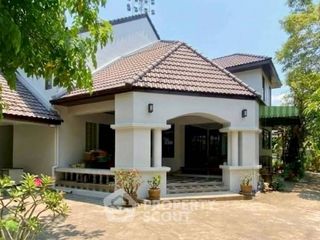 For rent 4 ベッドルーム house 