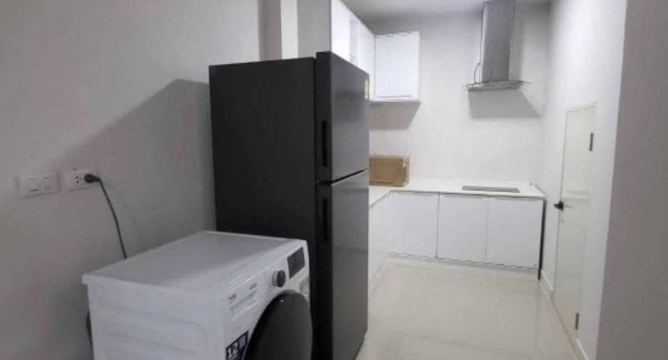 Reihenhaus zur Miete mit 4 Zimmer in Bang Khen, Bangkok