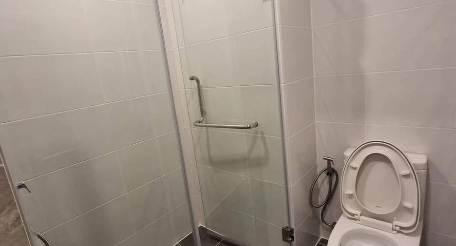 For sale 1 bed condo in Bang Kapi, Bangkok