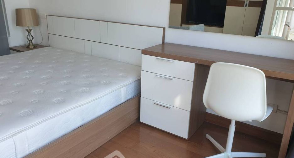 For rent 1 bed condo in Pathum Wan, Bangkok