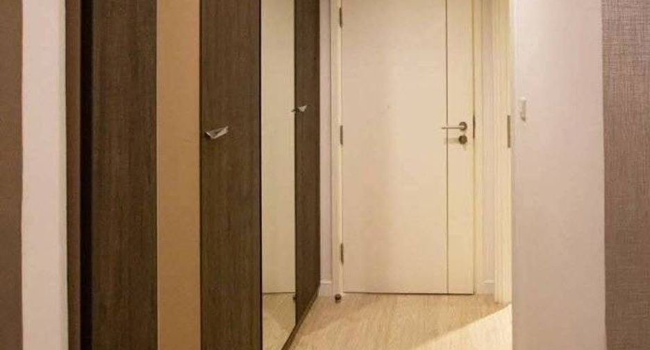 Condo en alquiler de 2 habitaciones en Yan Nawa, Bangkok