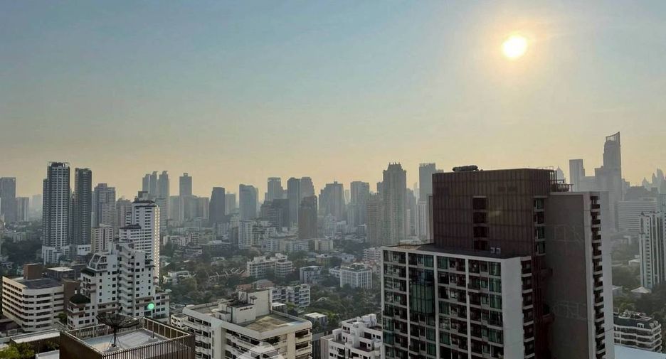 For rent 3 bedrooms condo in Watthana, Bangkok