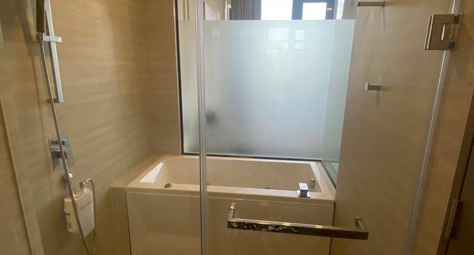 For rent 1 bed condo in Watthana, Bangkok