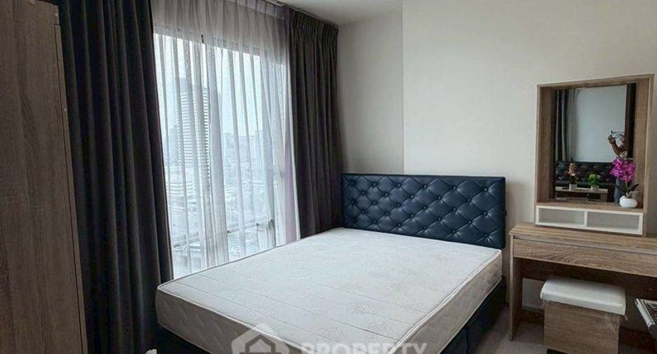 For rent 2 bedrooms condo in Huai Khwang, Bangkok