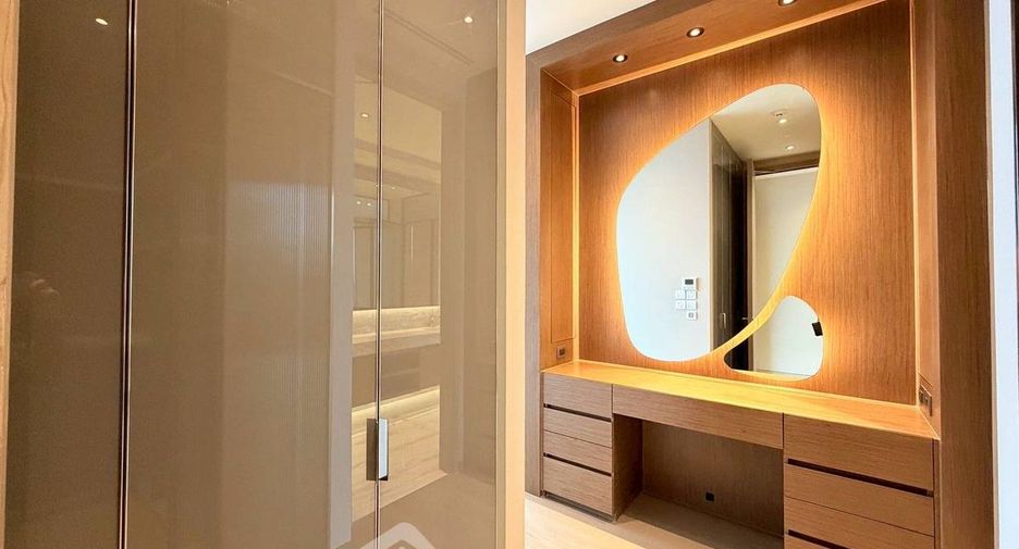 À vendre 2 chambres condo à Pathum Wan, Bangkok