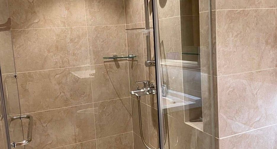 For sale 1 bed condo in Yan Nawa, Bangkok