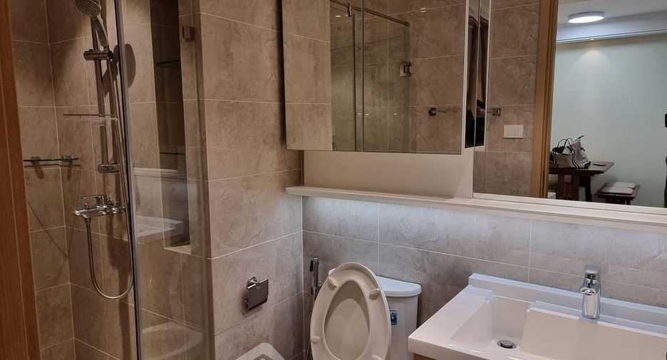 For sale 1 bed condo in Yan Nawa, Bangkok