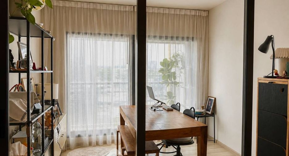 For sale 2 bedrooms condo in Khlong Toei, Bangkok