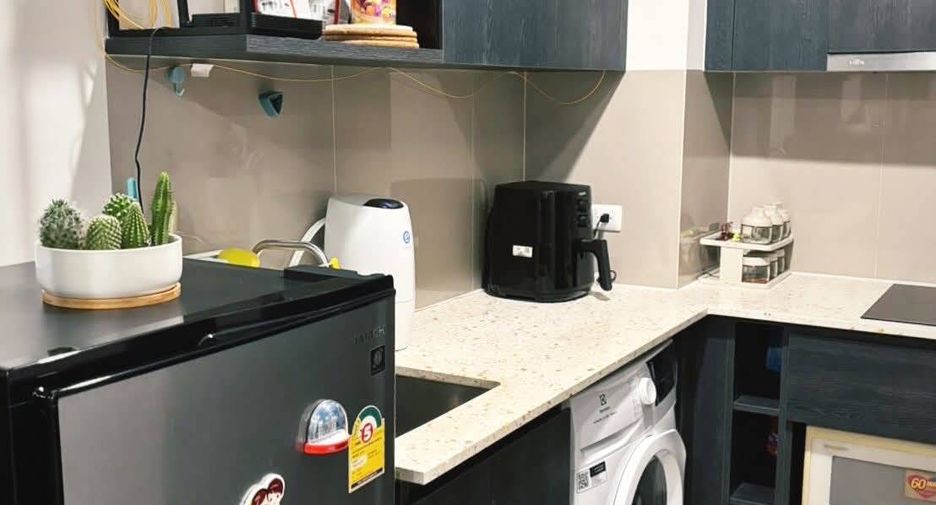 Продажа 1 кровать кондо в Хуаи Кхщанг, Бангкок