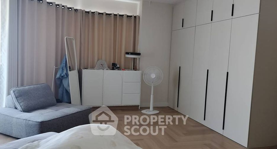 For sale 5 bedrooms condo in Bang Na, Bangkok