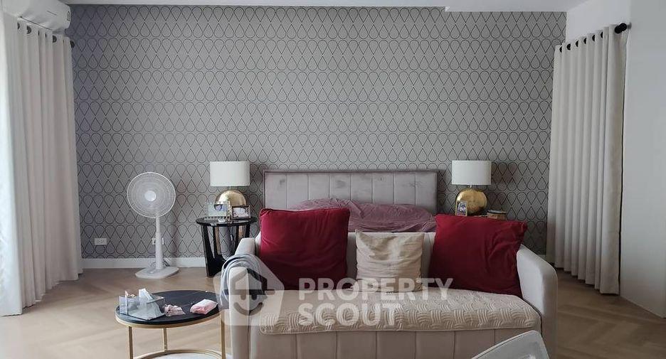 For sale 5 bedrooms condo in Bang Na, Bangkok
