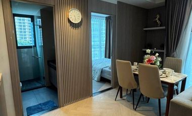 À louer et à vendre 2 chambres condo 