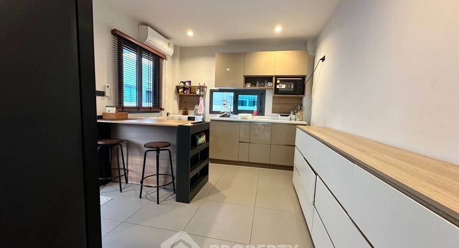 Casa en venta de 3 habitaciones en East Pattaya, Pattaya