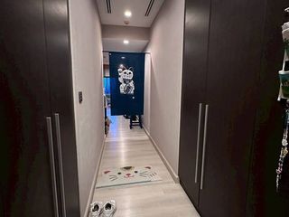 For sale 3 bedrooms condo in Phaya Thai, Bangkok