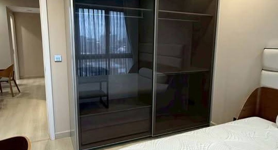For sale 3 bedrooms condo in Phaya Thai, Bangkok