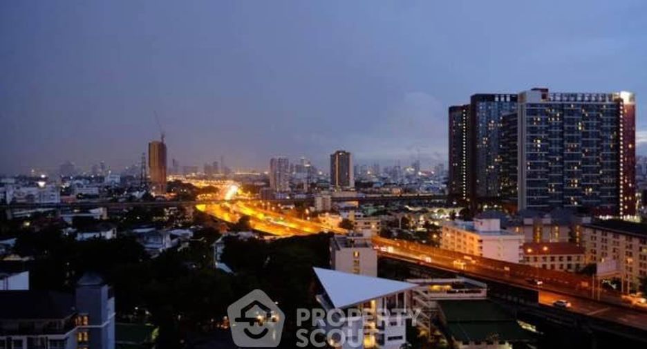 For sale 1 bed condo in Bang Kapi, Bangkok