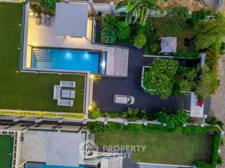For rent and for sale 10 bedrooms villa in Bang Lamung, Chonburi