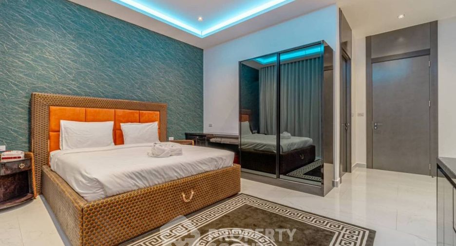 For rent and for sale 10 bedrooms villa in Pratumnak, Pattaya