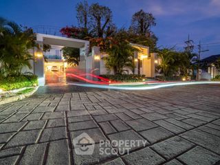 For rent and for sale 10 bedrooms villa in Bang Lamung, Chonburi