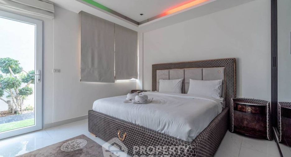 For rent and for sale 10 bedrooms villa in Pratumnak, Pattaya