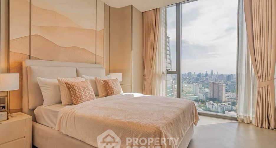 For sale 3 bedrooms condo in Sathon, Bangkok