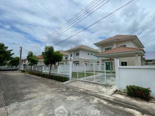 For sale 3 bedrooms house in Khlong Sam Wa, Bangkok