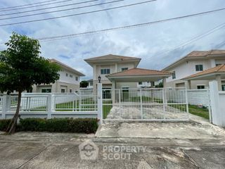 For sale 3 bedrooms house in Khlong Sam Wa, Bangkok