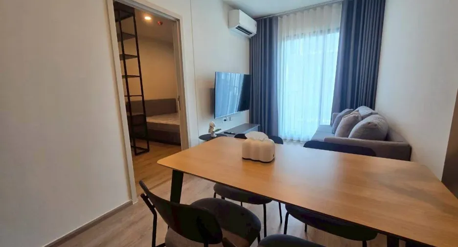 Condo en alquiler de 2 habitaciones en Huai Khwang, Bangkok