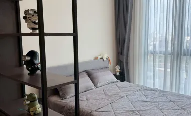 Condo en alquiler de 2 habitaciones en Huai Khwang, Bangkok