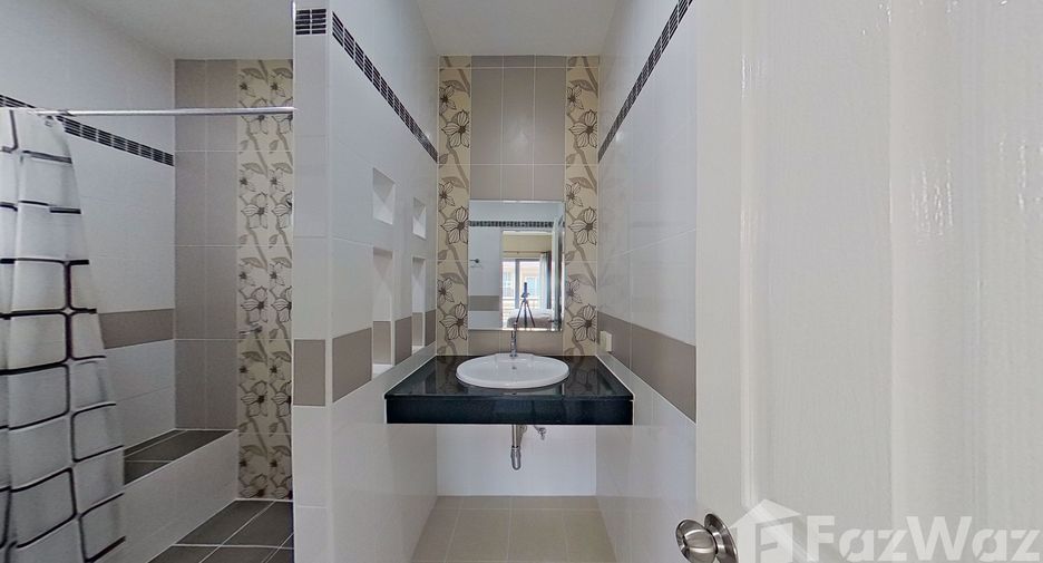For rent 3 bedrooms villa in East Pattaya, Pattaya