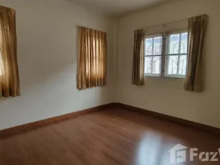For sale 3 bedrooms house in Khlong Sam Wa, Bangkok