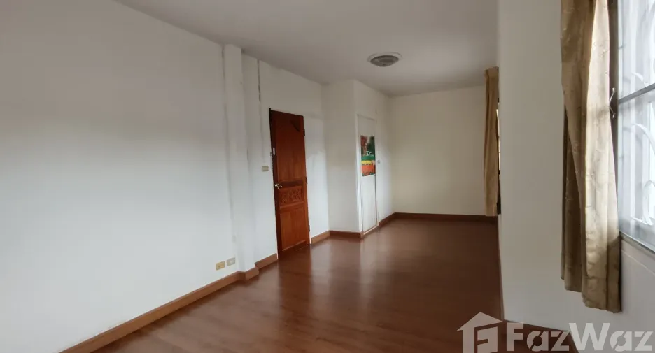 For sale 3 bedrooms house in Khlong Sam Wa, Bangkok