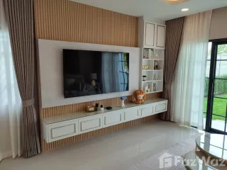 For rent 4 bedrooms house in Bang Phli, Samut Prakan