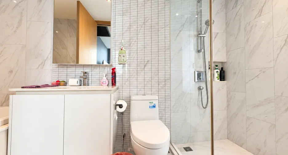 For sale 2 bedrooms condo in Watthana, Bangkok