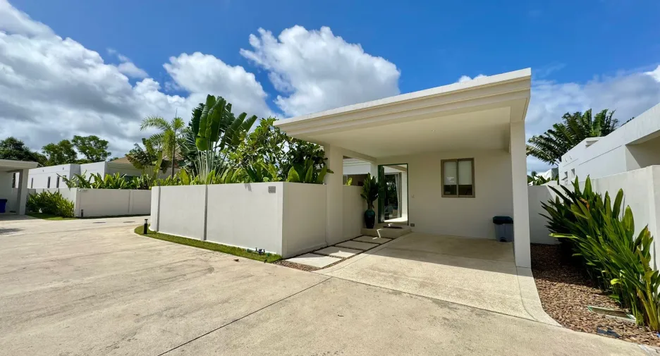 For rent 3 bedrooms villa in Thalang, Phuket