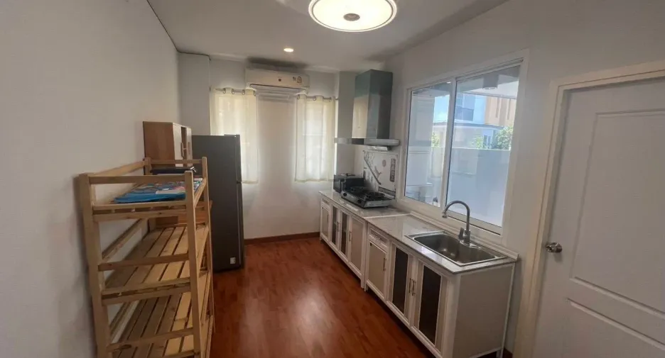 Casa en alquiler de 3 habitaciones en Mueang Chiang Mai, Chiang Mai