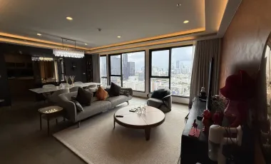 For rent 3 bedrooms condo in Khlong Toei, Bangkok
