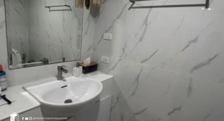 For sale 2 bedrooms condo in Yan Nawa, Bangkok